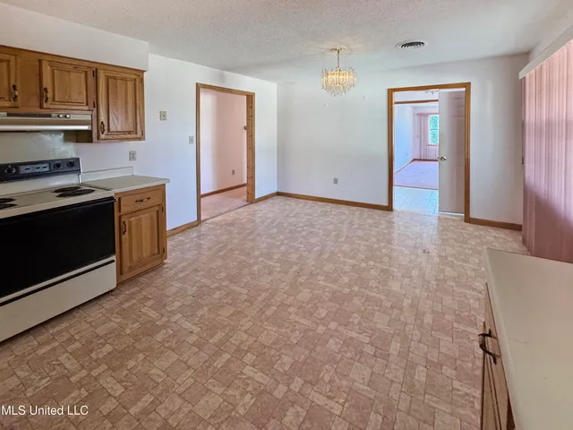 $435,000 | 237 Liles Road, Holly Springs, MS 38635