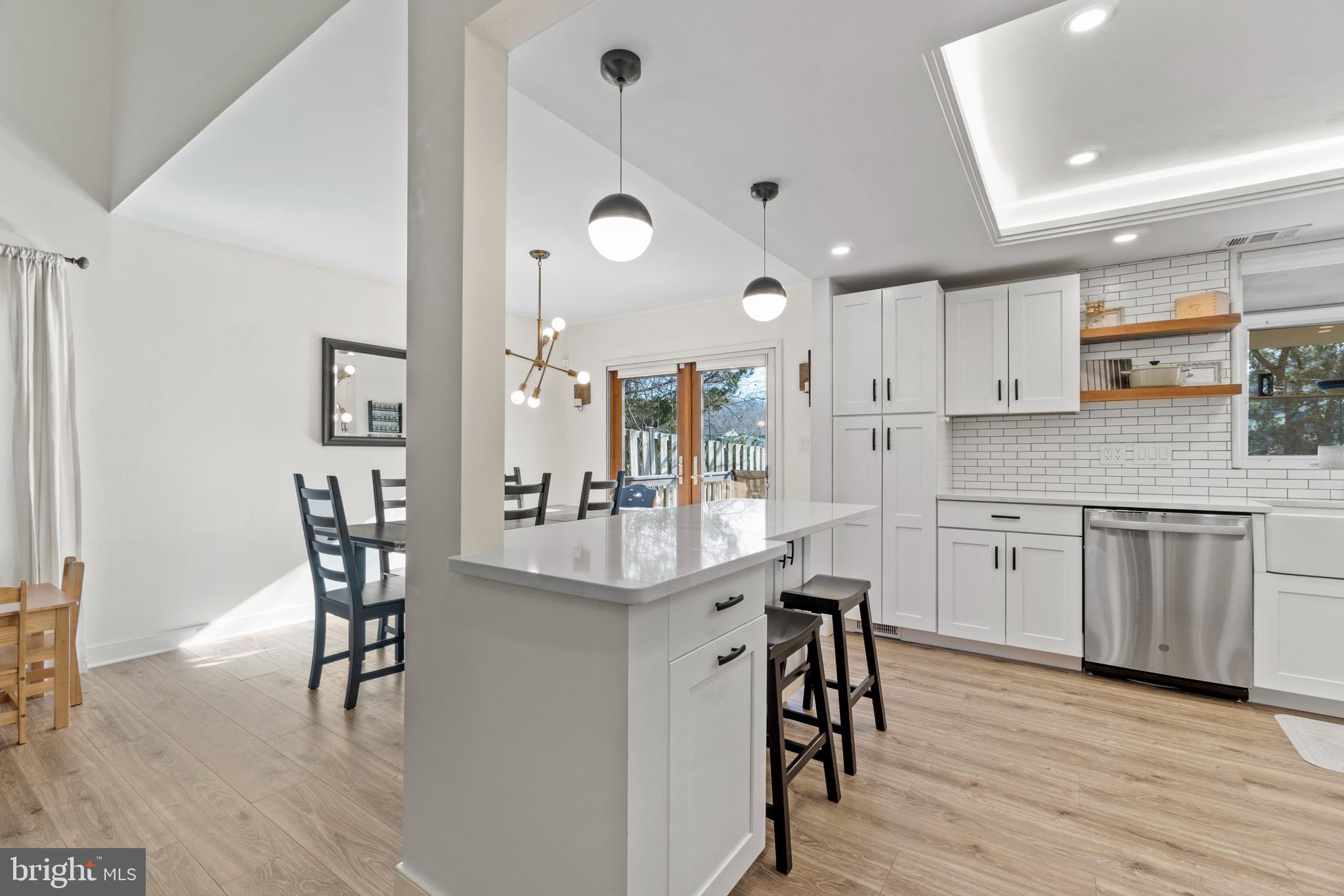 4449 Flintstone Road Alexandria, VA 22306 - Photo 6 of 33 Gallery Image 6