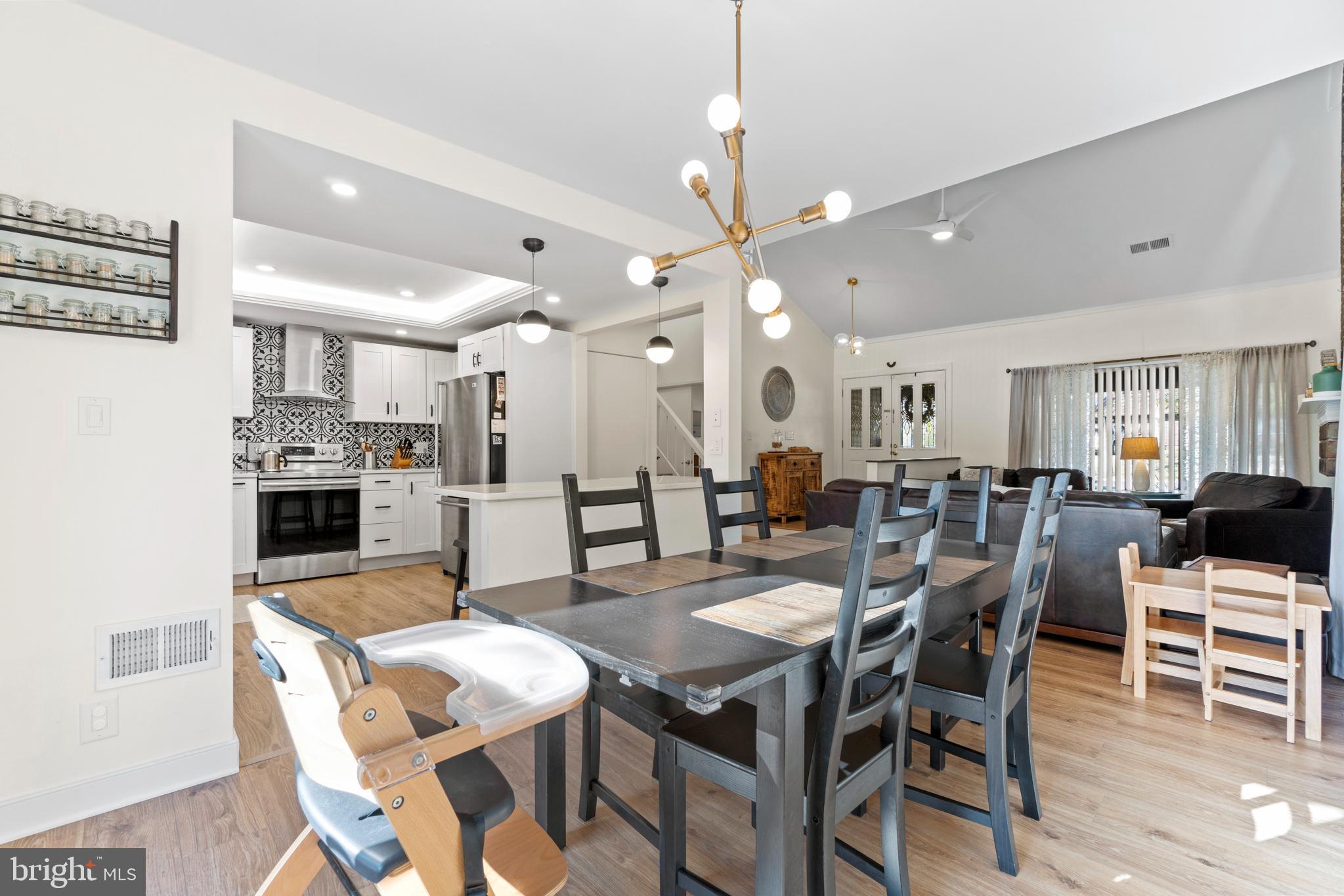 4449 Flintstone Road Alexandria, VA 22306 - Photo 7 of 33 Gallery Image 7