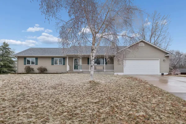 $375,000 | 1528 Shorehaven Court, Menomonie, WI 54751