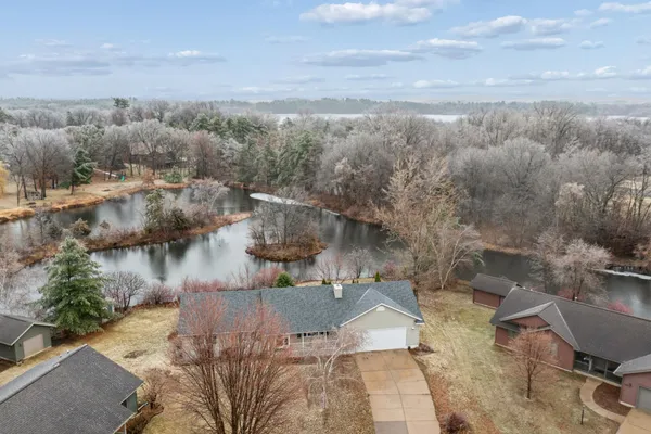 $375,000 | 1528 Shorehaven Court, Menomonie, WI 54751