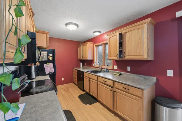 $375,000 | 1528 Shorehaven Court, Menomonie, WI 54751