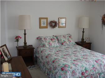 7247 Brent Road Upper Darby, PA 19082 - Photo 8 of 11 Bedroom - Main