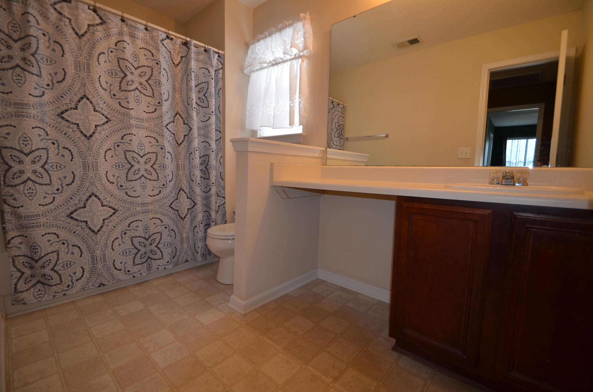 7923 New Ryder Road North Charleston, SC 29406 - Photo 10 of 17 7923 New Ryder hall bath