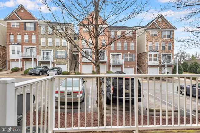 $380,000 | 3510 Carriage Walk Lane, Unit 29C, Laurel, MD 20724