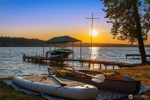 $829,000 | 23-yurt East Lake Sammamish Parkway Northeast, Sammamish, WA 98074