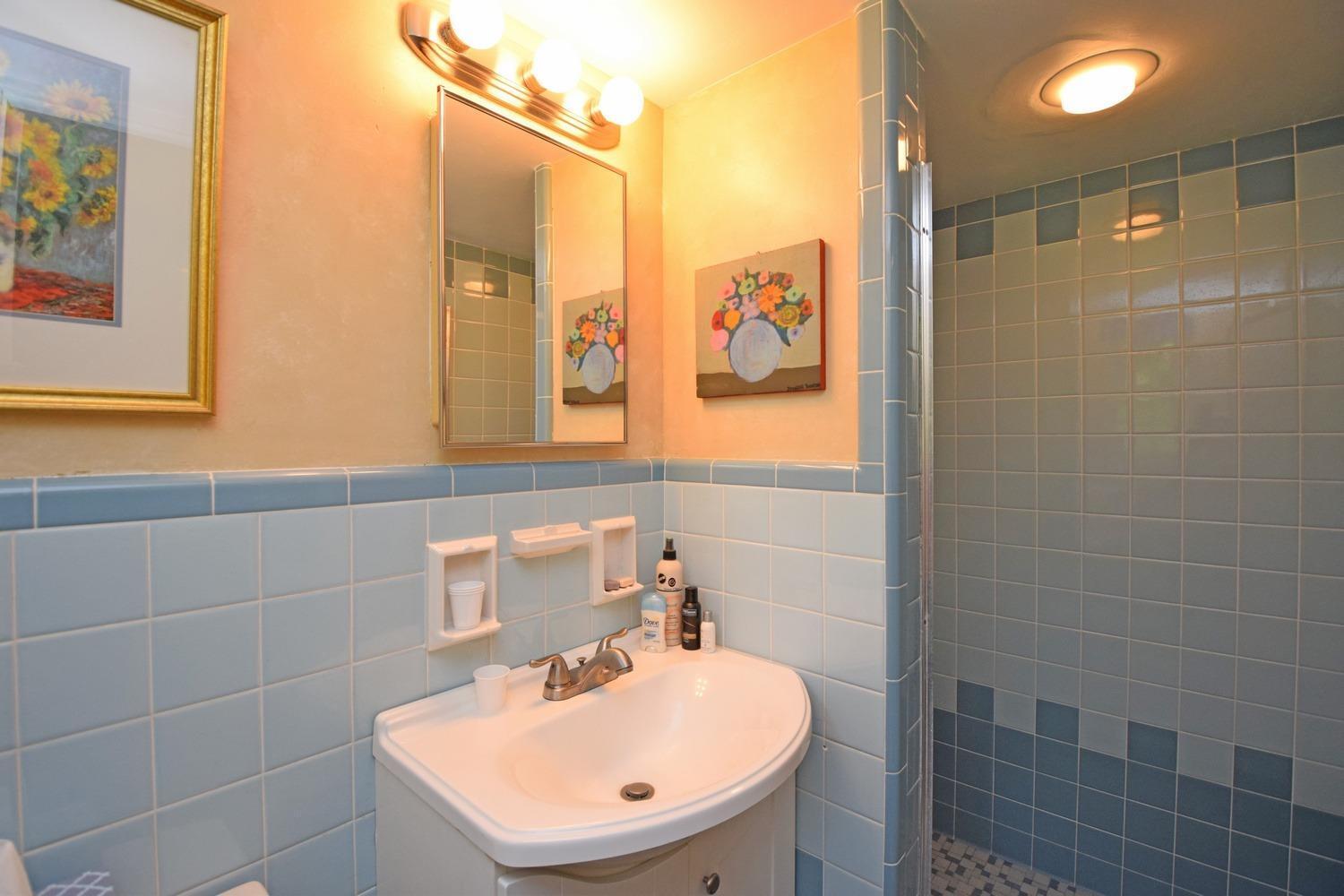 7370 Drake Road Cincinnati, OH 45243 - Photo 22 of 38