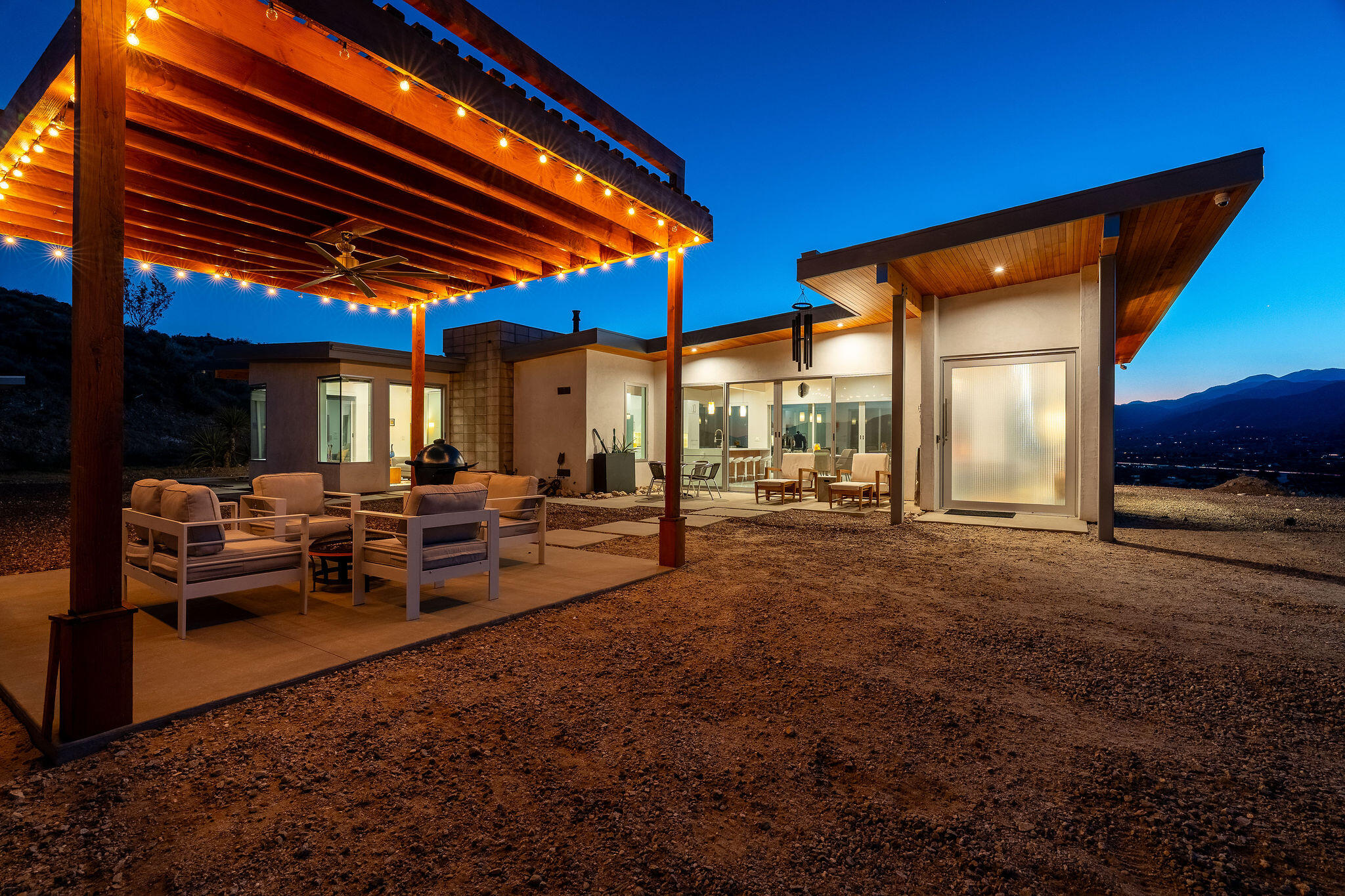 53145 Northridge Road Morongo Valley, CA 92256 - Photo 37 of 48 Pergola