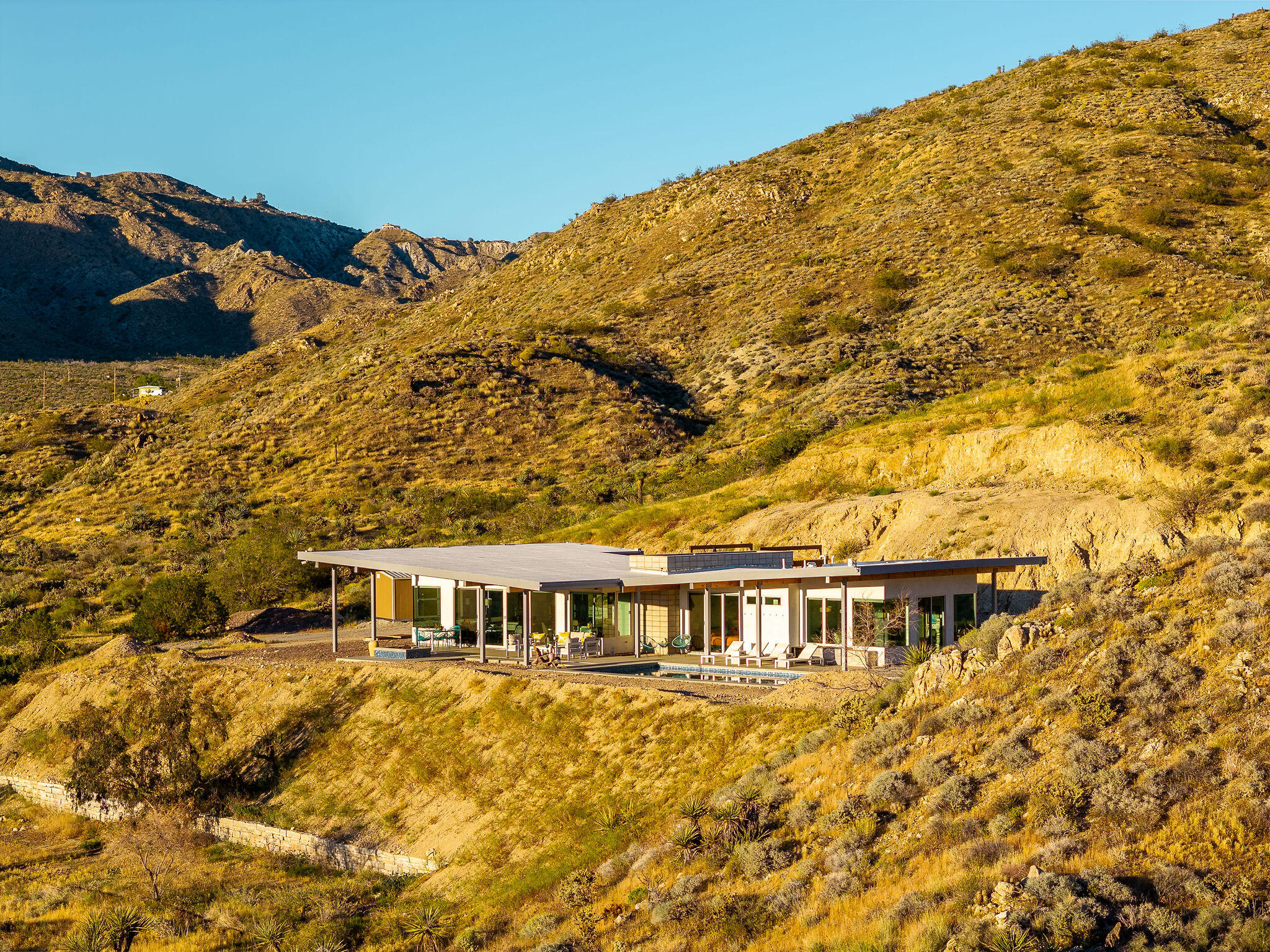 53145 Northridge Road Morongo Valley, CA 92256 - Photo 40 of 48 a aerial view of a house with a yard