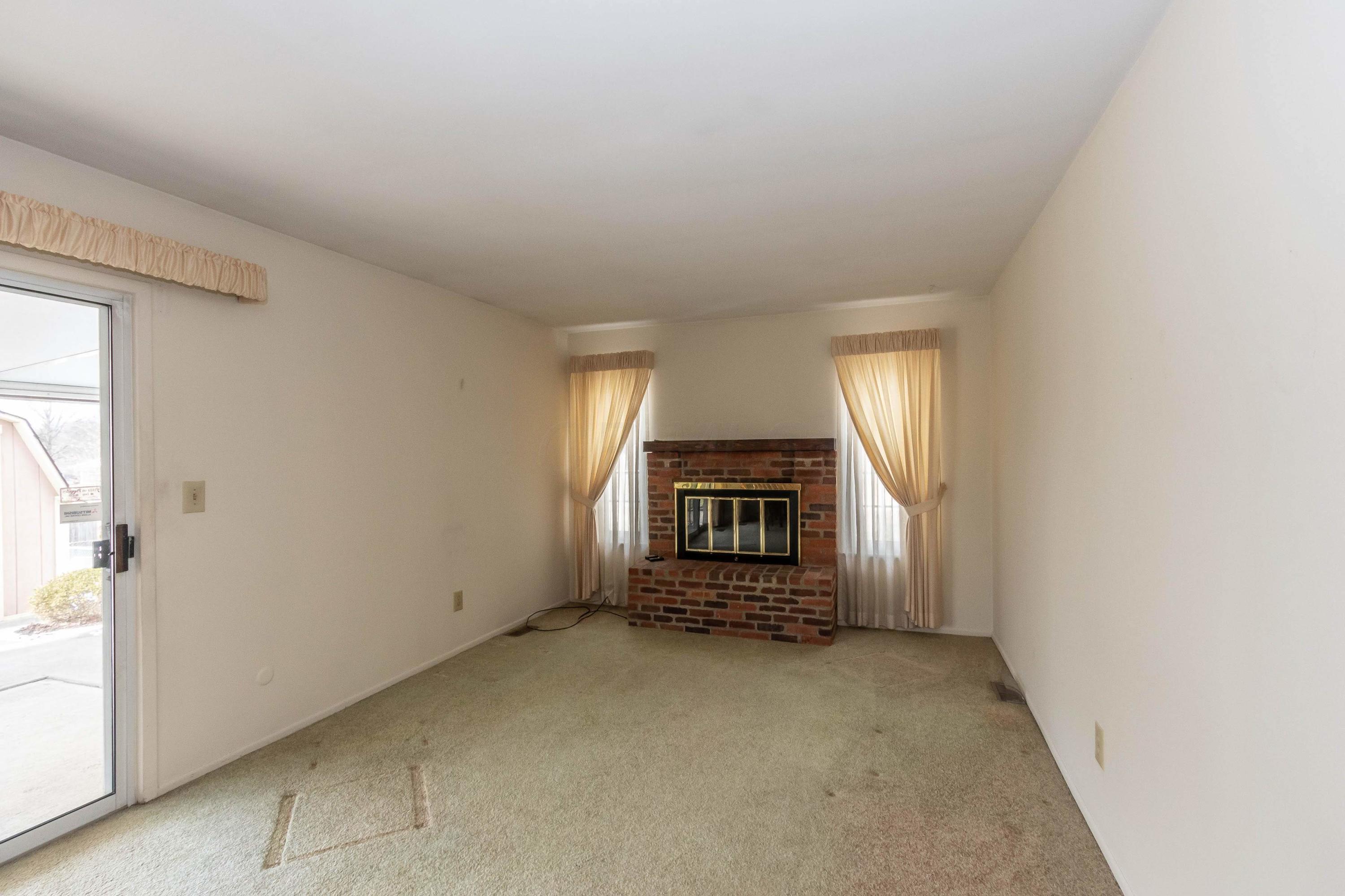697 South Spring Road Westerville, OH 43081 - Photo 18 of 36 Gallery Image 18