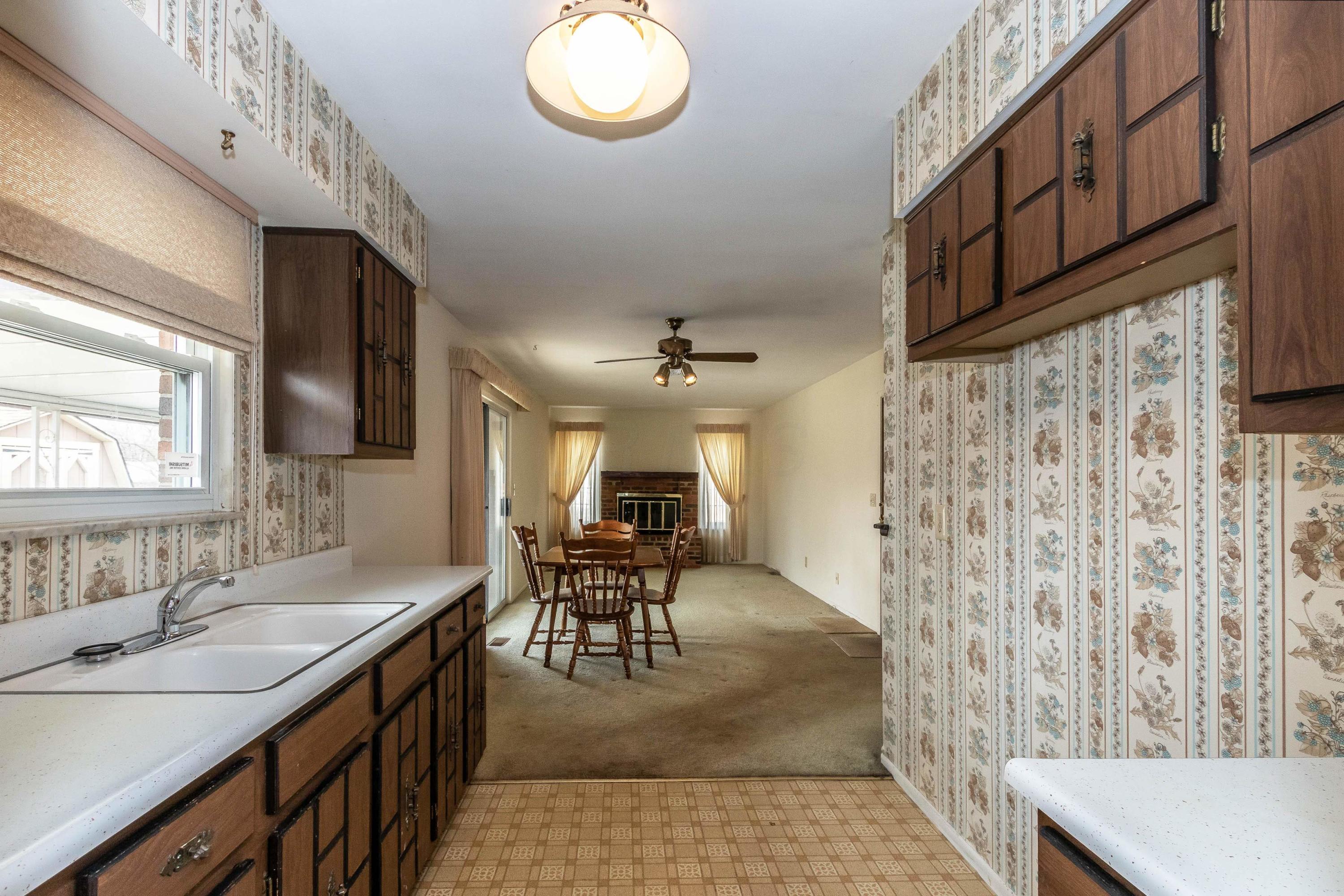 697 South Spring Road Westerville, OH 43081 - Photo 21 of 36 Gallery Image 21
