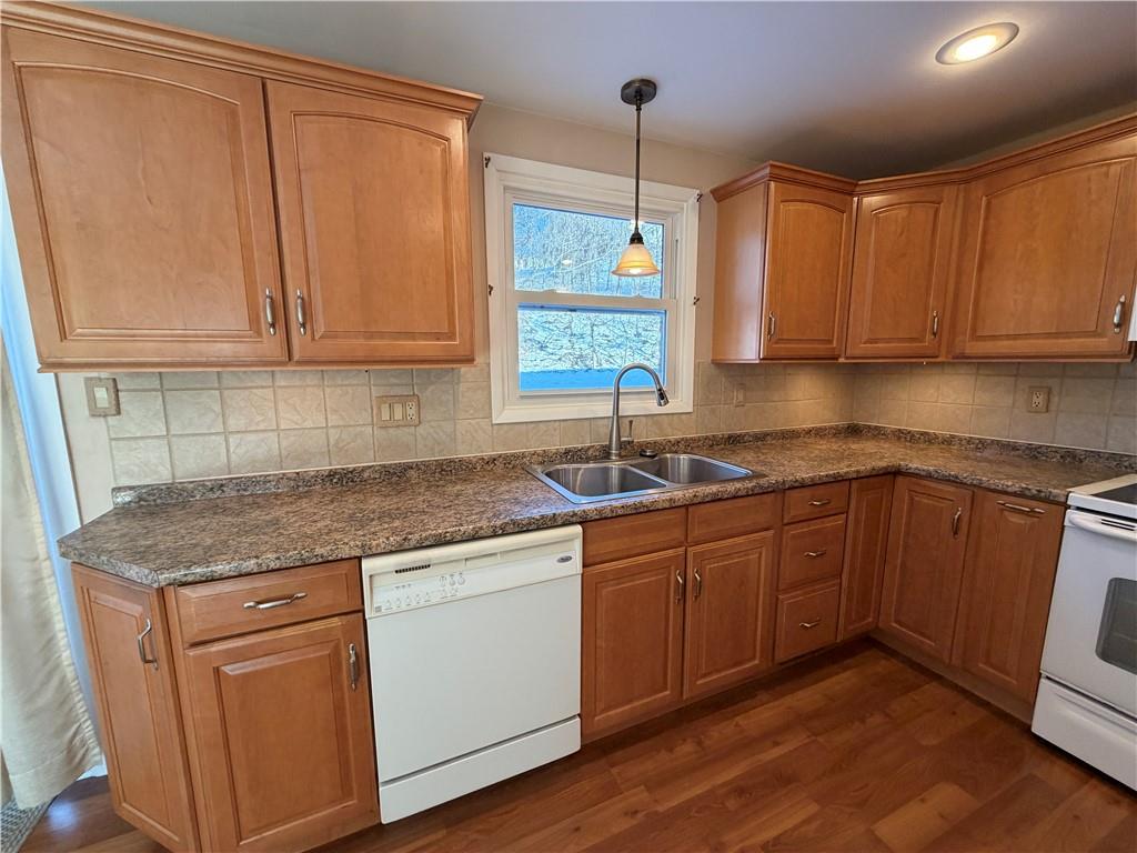 216 Quail Run Road Venetia, PA 15367 - Photo 6 of 28 Gallery Image 6
