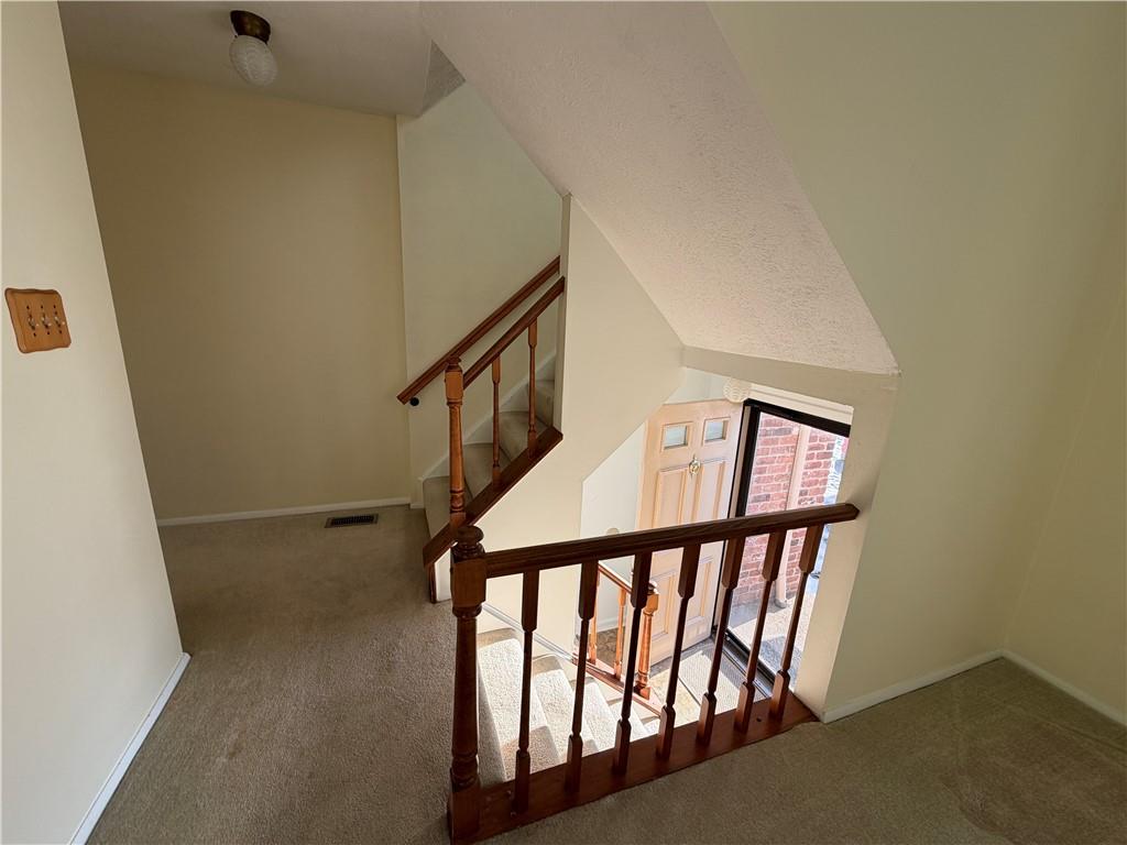 216 Quail Run Road Venetia, PA 15367 - Photo 8 of 28 Gallery Image 8