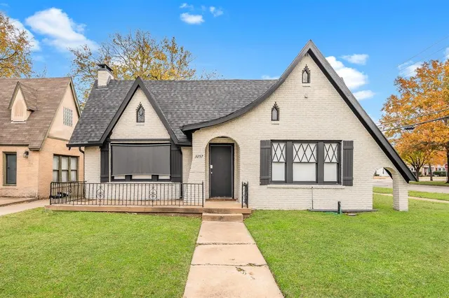 $625,000 | 3257 Greene Avenue, Fort Worth, TX 76109