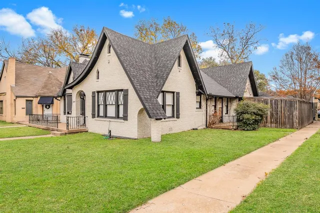 $625,000 | 3257 Greene Avenue, Fort Worth, TX 76109