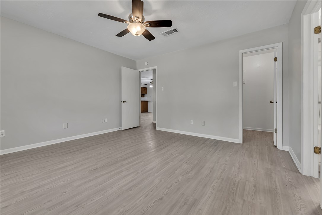 2312 Windsor Drive Bryan, TX 77802 - Photo 9 of 16