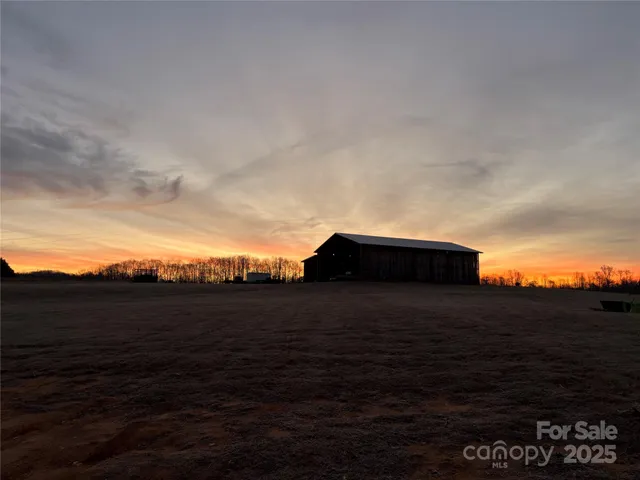 $387,500 | 508 Abbeydale Road, Harmony, NC 28634