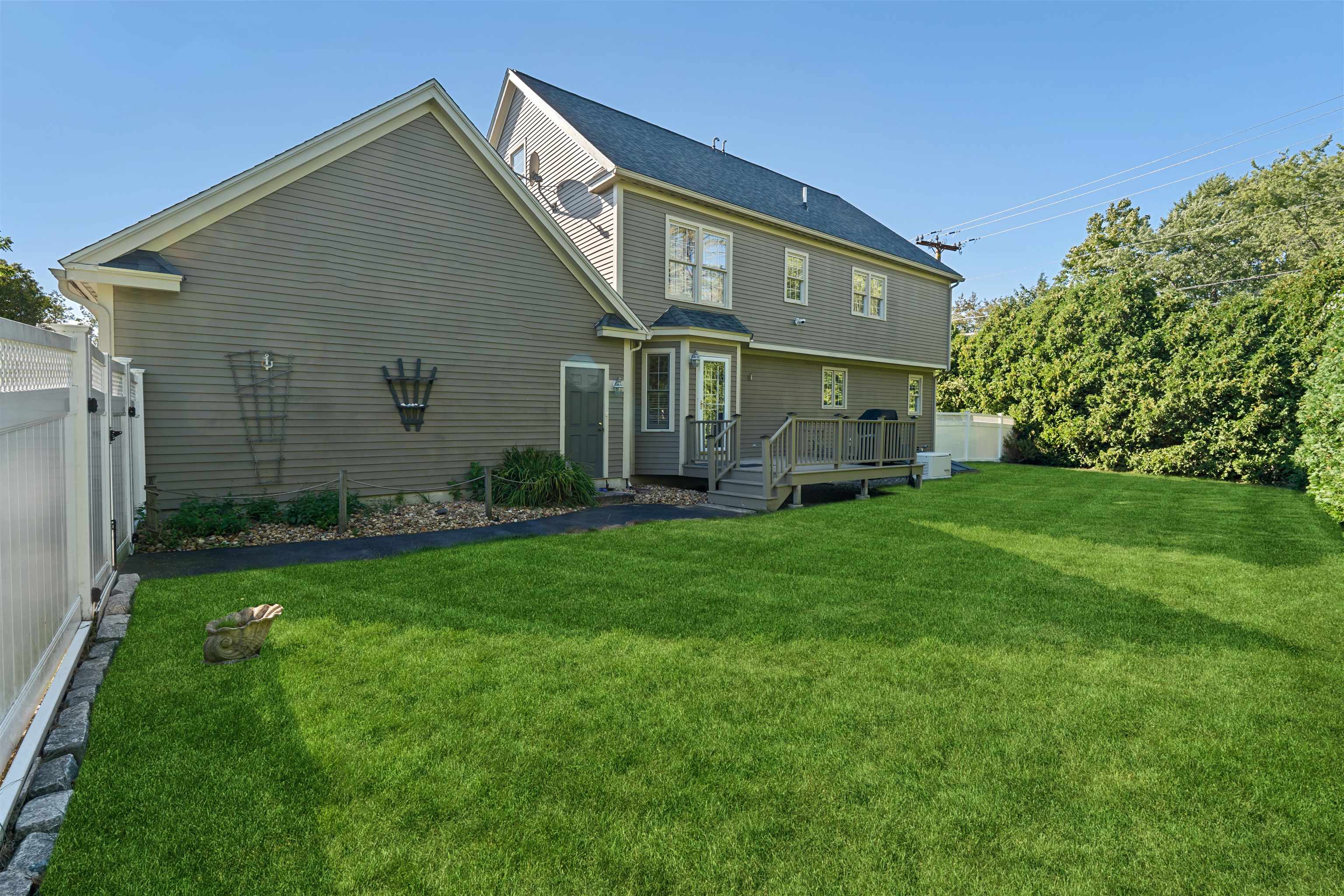 3 Playhouse Circle Hampton, NH 03842 - Photo 34 of 36