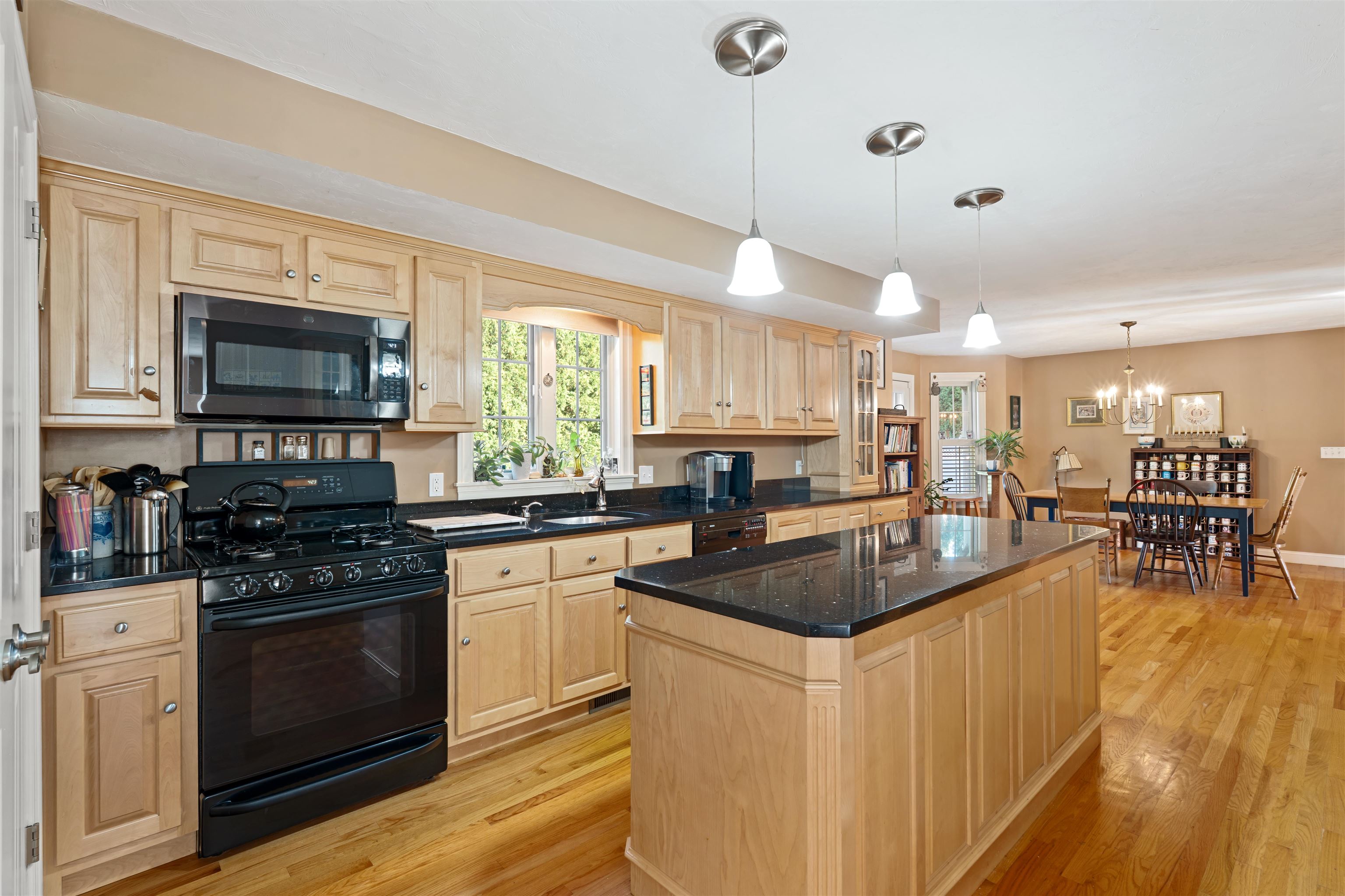 3 Playhouse Circle Hampton, NH 03842 - Photo 8 of 36