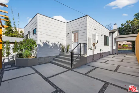 $1,449,000 | 2931 South Bronson Avenue, Los Angeles, CA 90018