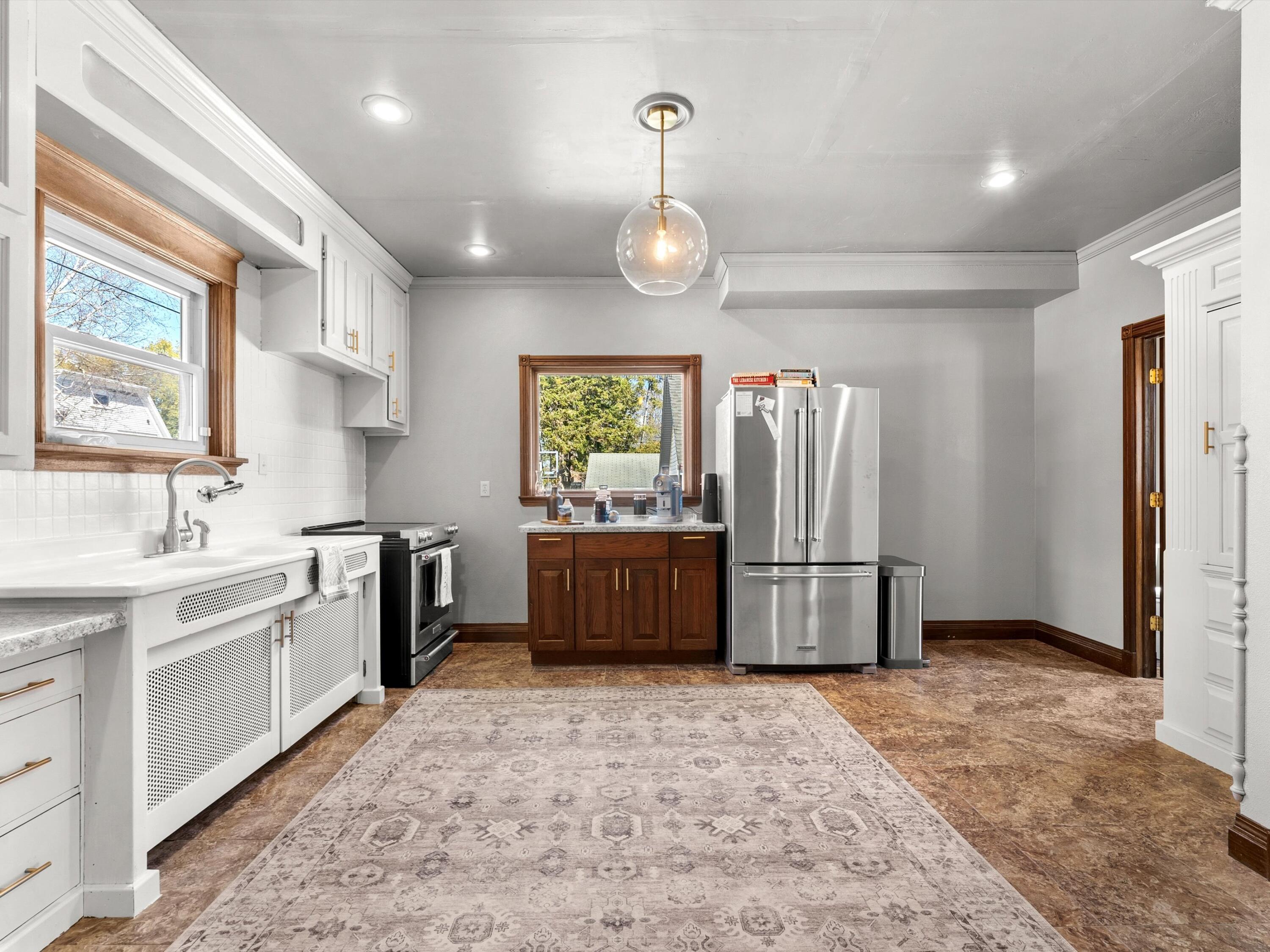 2409 Washington Street Two Rivers, WI 54241 - Photo 19 of 30 28-2190697_00759