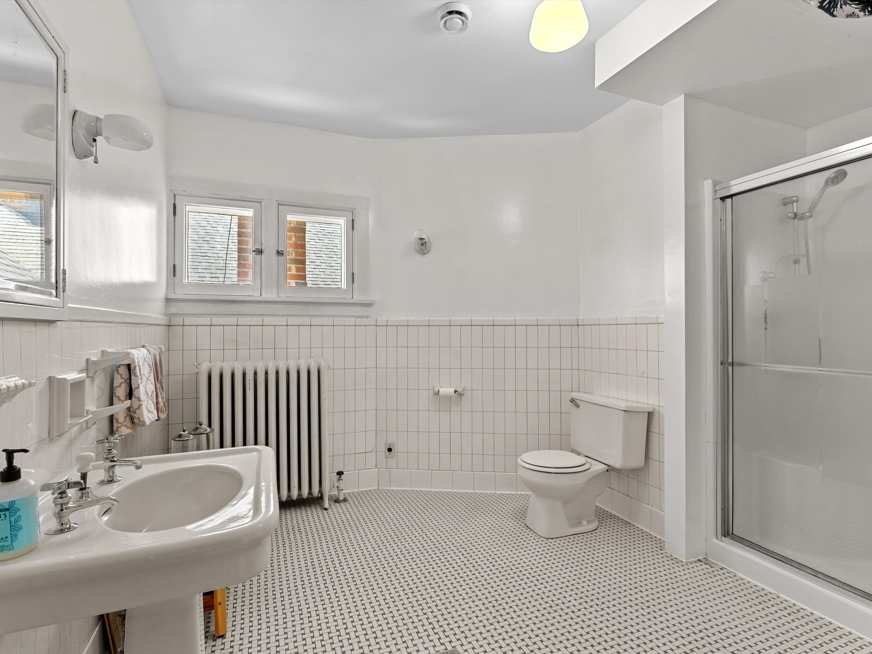 2409 Washington Street Two Rivers, WI 54241 - Photo 29 of 30 41-2190697_00822