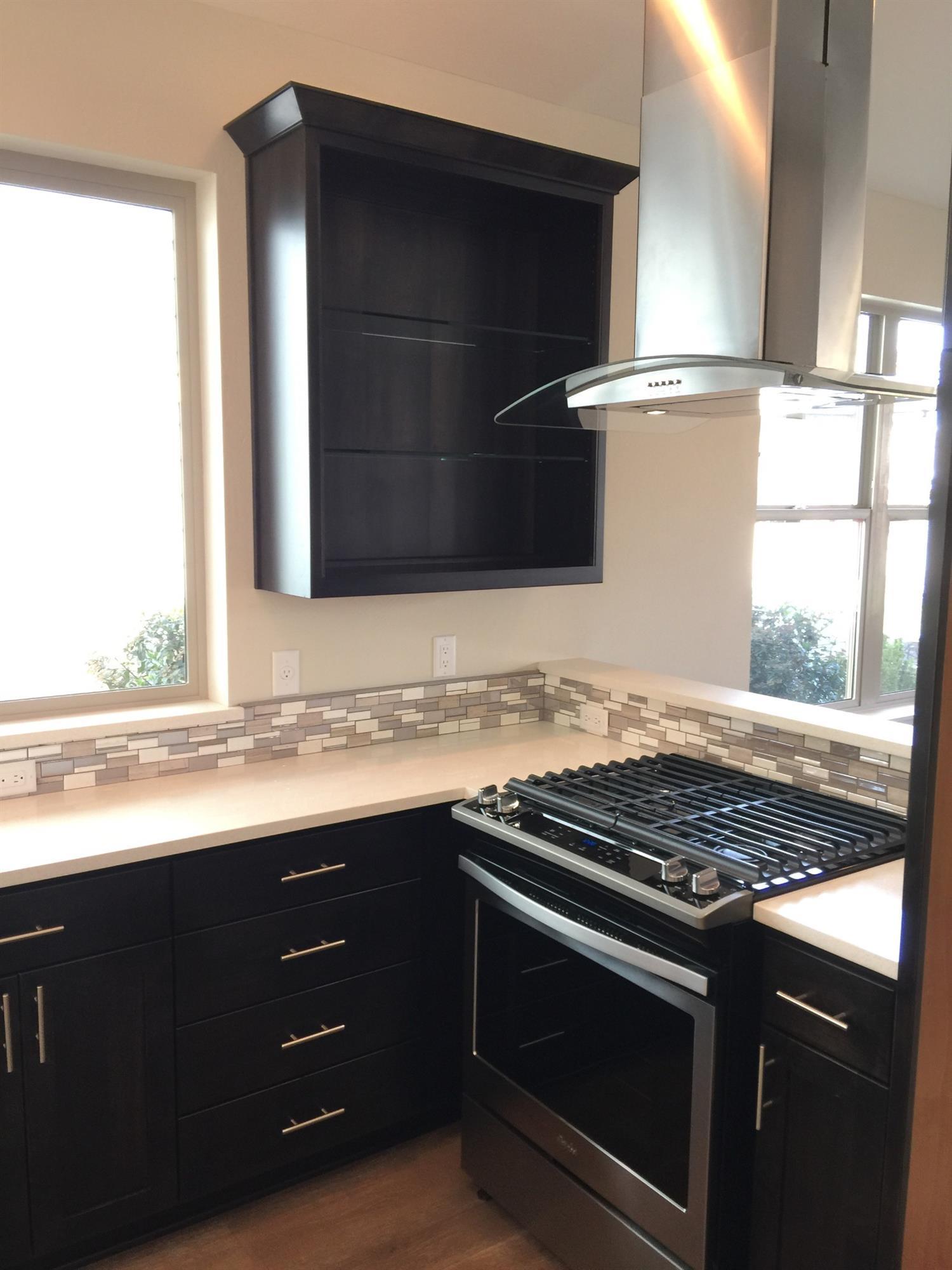 80 William Way Talent, OR 97540 - Photo 21 of 23 EXAMPLE of Suncrest Homes' craftsmanship