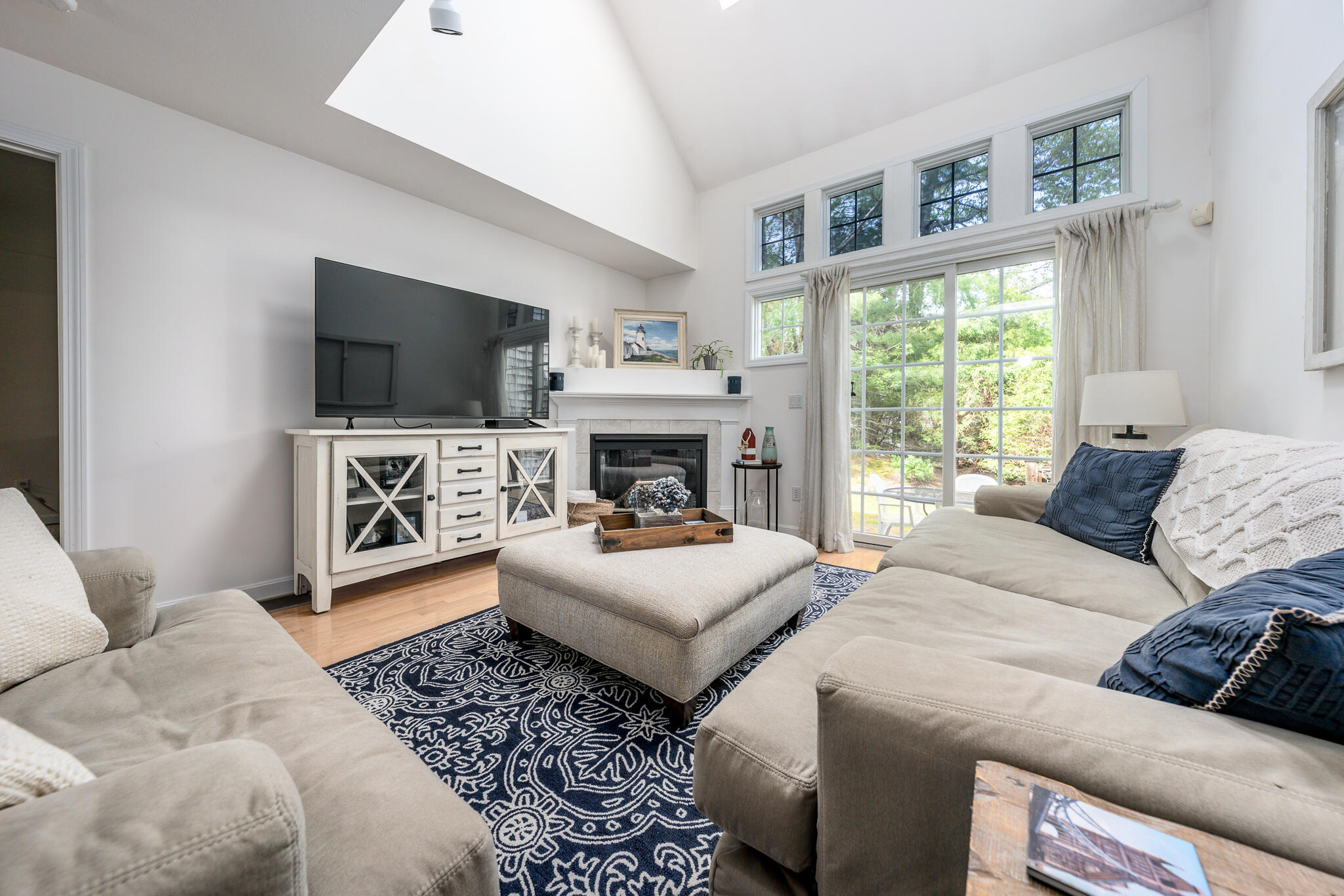 32 Red Cedar Road, Unit 32 Mashpee, MA 02649 - Photo 8 of 34 livroom2