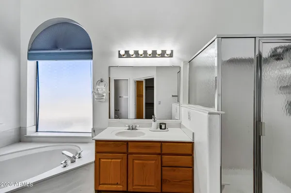 $679,000 | 16840 South 36th Place, Phoenix, AZ 85048