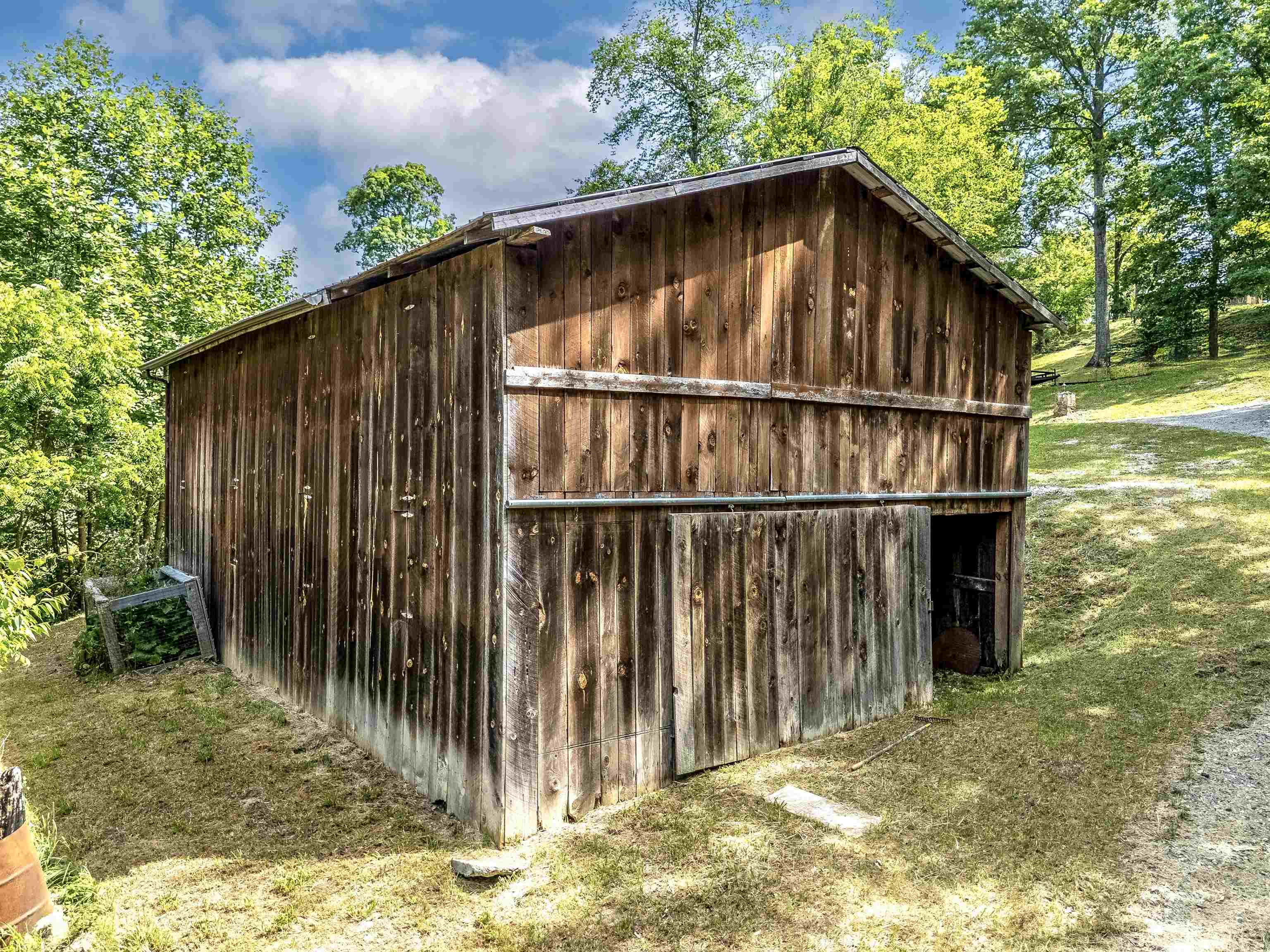 482 Tomo Road Olive Hill, KY 41164 - Photo 11 of 35