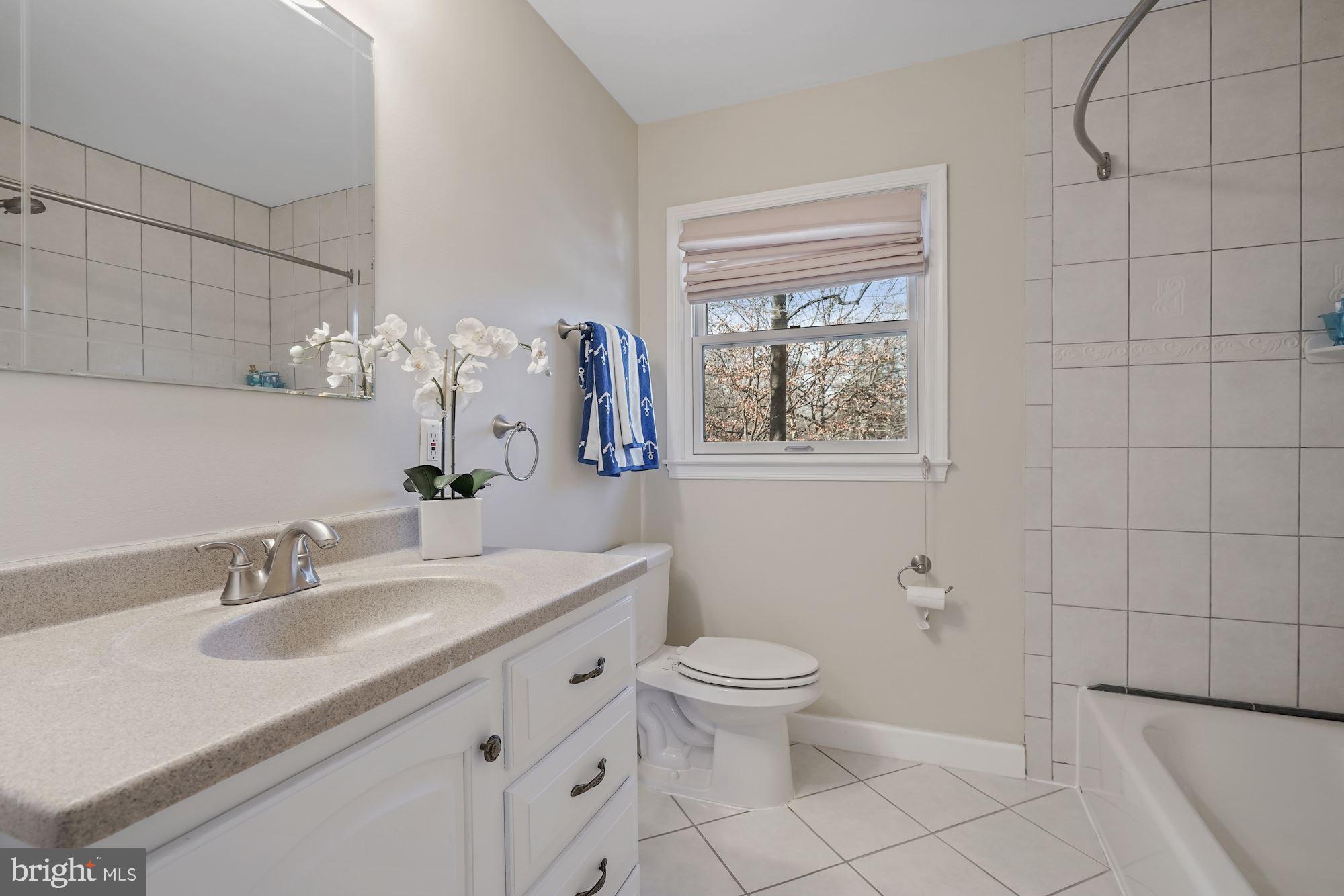 7132 Sontag Way Springfield, VA 22153 - Photo 35 of 53 Hallway bathroom upstairs