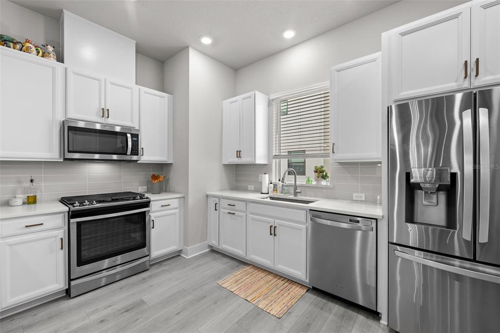 2511 North Grady Avenue, Unit 19 Tampa, FL 33607 - Photo 14 of 84
