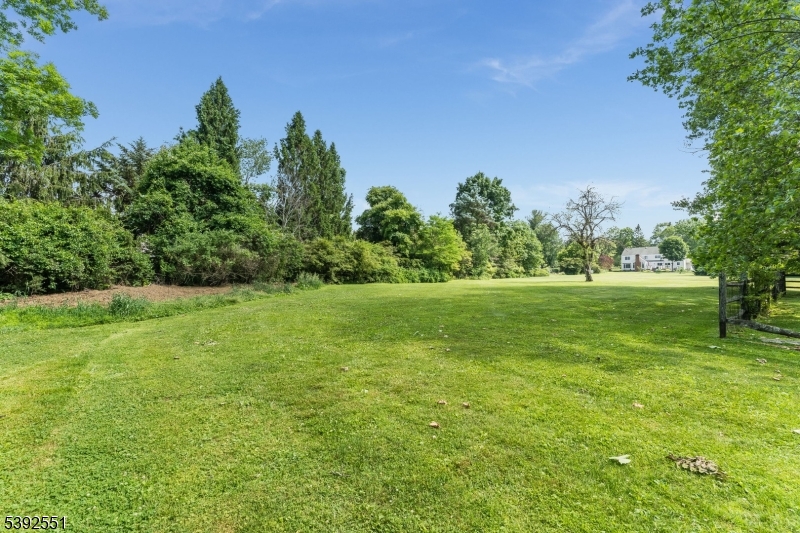 5 Brookfield Way Mendham, NJ 07945 - Photo 14 of 17
