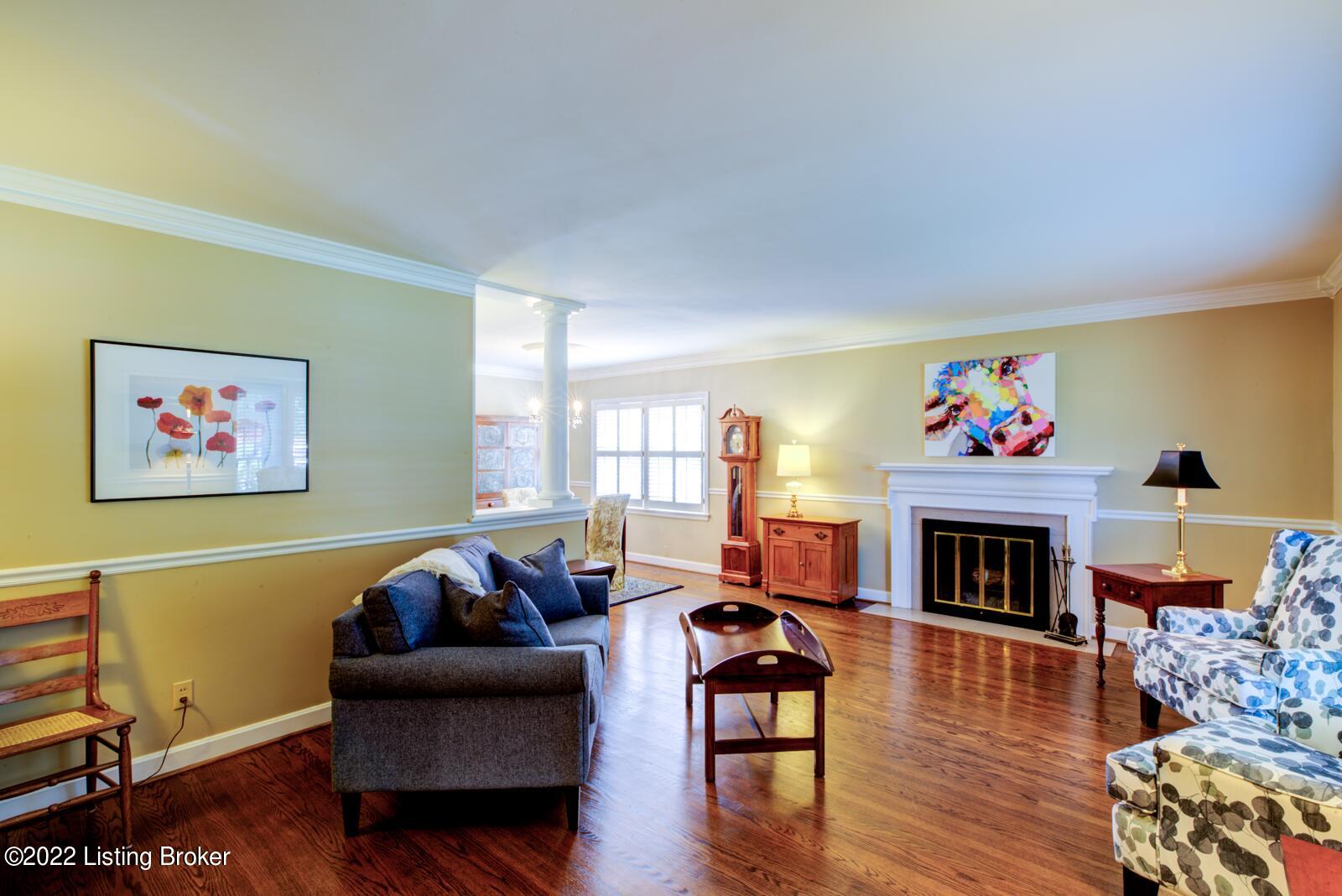 3709 Chevy Chase Road Louisville, KY 40218 - Photo 9 of 43 Fam Room