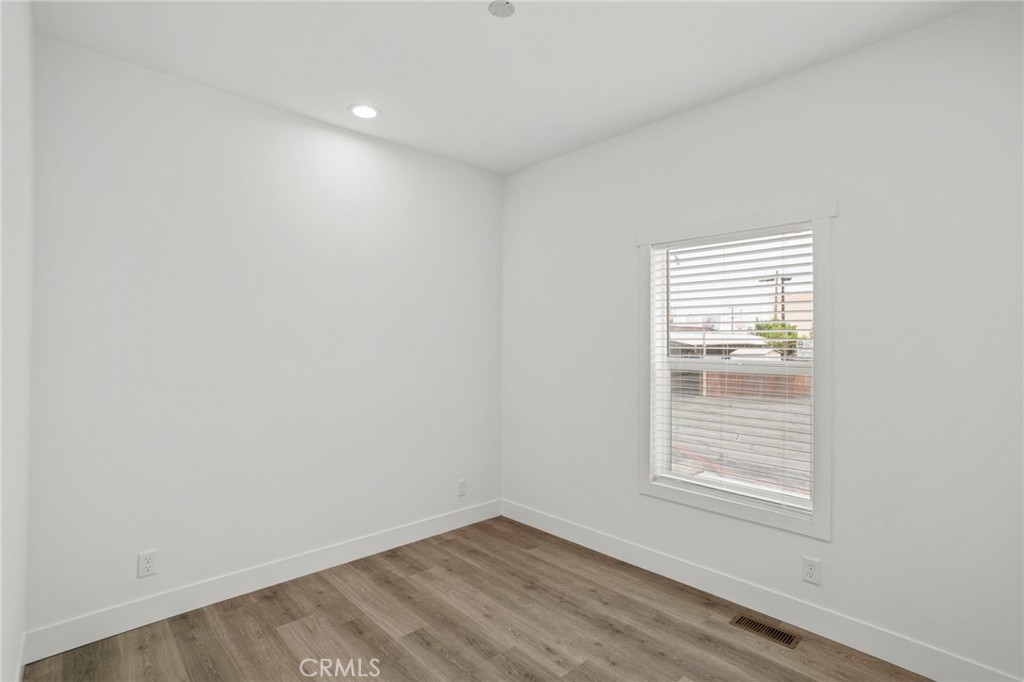 2548 Peck Road, Unit 39 Monrovia, CA 91016 - Photo 13 of 26 an empty room with a window