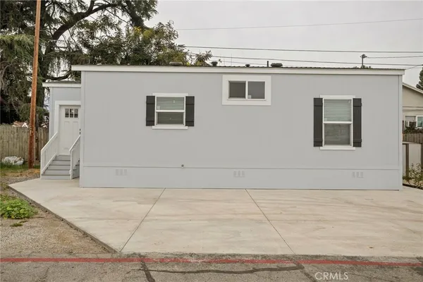 a view of a house