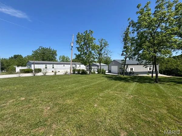 $225,000 | 18046 Monroe Road 453, Paris, MO 65275