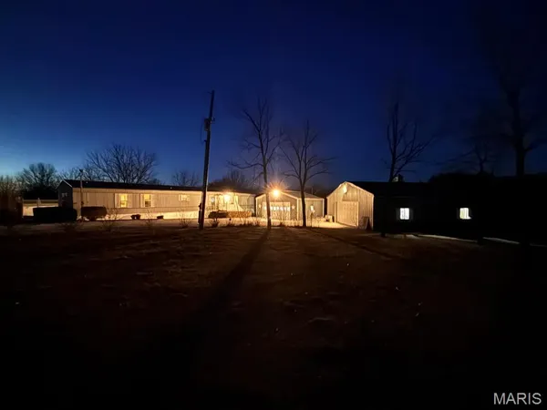 $245,000 | 18046 Monroe Road 453, Paris, MO 65275