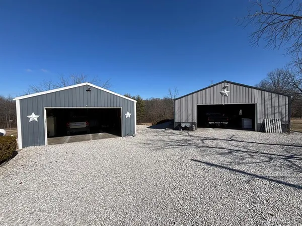 $245,000 | 18046 Monroe Road 453, Paris, MO 65275