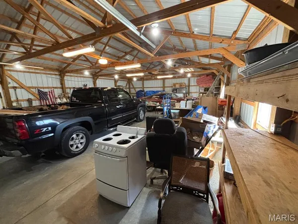 $235,000 | 18046 Monroe Road 453, Paris, MO 65275