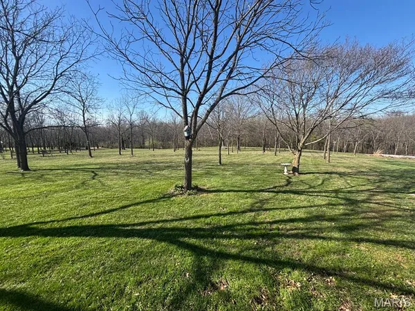 $235,000 | 18046 Monroe Road 453, Paris, MO 65275
