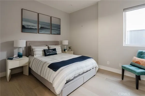 $3,500,000 | 664 Rosecrans Avenue, Manhattan Beach, CA 90266