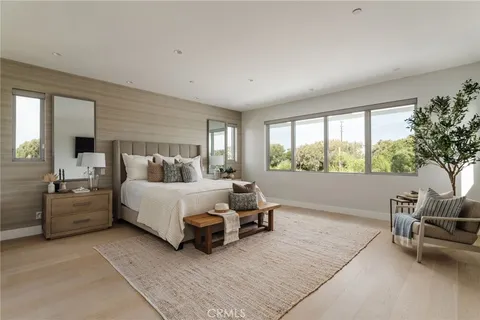 $3,300,000 | 664 Rosecrans Avenue, Manhattan Beach, CA 90266