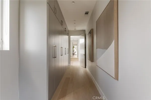 $3,500,000 | 664 Rosecrans Avenue, Manhattan Beach, CA 90266