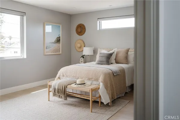 $3,500,000 | 664 Rosecrans Avenue, Manhattan Beach, CA 90266