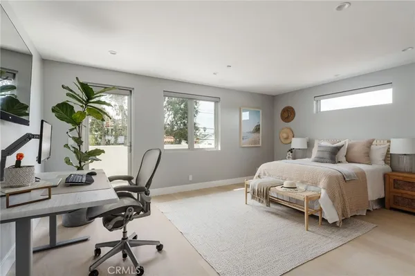 $3,500,000 | 664 Rosecrans Avenue, Manhattan Beach, CA 90266