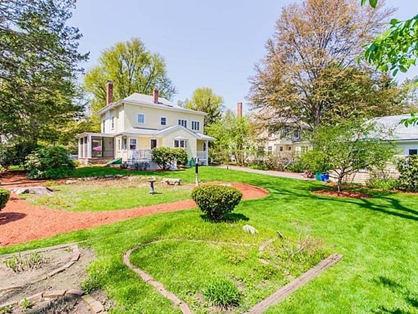 28 Stone Road Belmont, MA 02478 - Photo 3 of 22