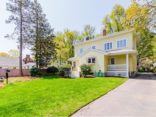 28 Stone Road Belmont, MA 02478 - Photo 4 of 22