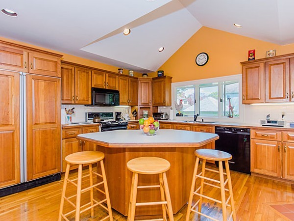 28 Stone Road Belmont, MA 02478 - Photo 9 of 22