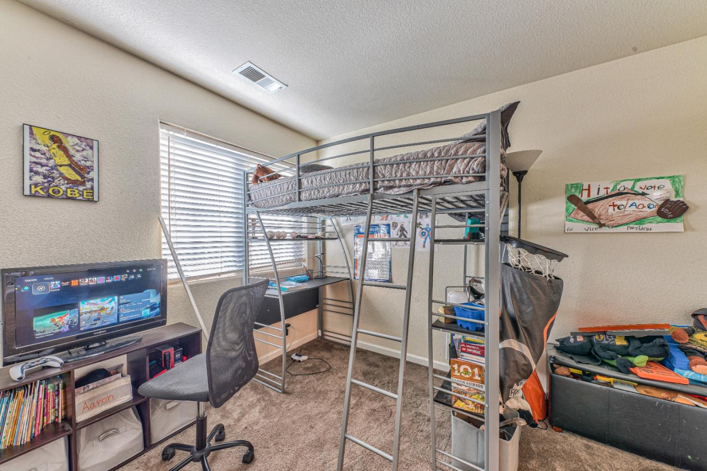 10 Whitman Circle Salinas, CA 93906 - Photo 31 of 33 a view of a room with gym equipment